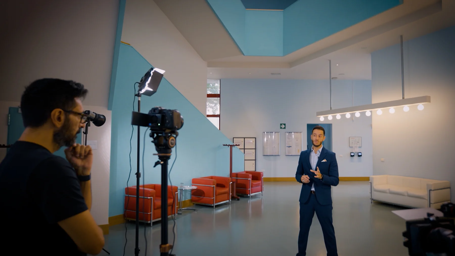 Sul set — riprese di un’intervista